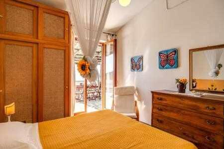 Gocce Villas - Sunshine Villa มัสซาลูเบรนเซ ภายนอก รูปภาพ