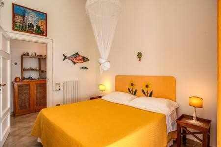 Gocce Villas - Sunshine Villa มัสซาลูเบรนเซ ภายนอก รูปภาพ